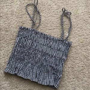 Super black and white scrunched crop top